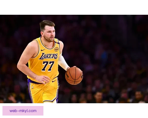 东契奇狂砍51分率队升第三